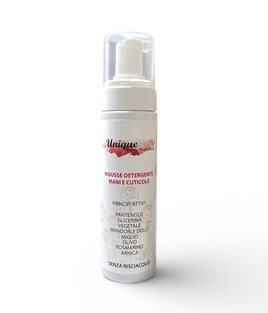 Mousse detergente cuticole e mani